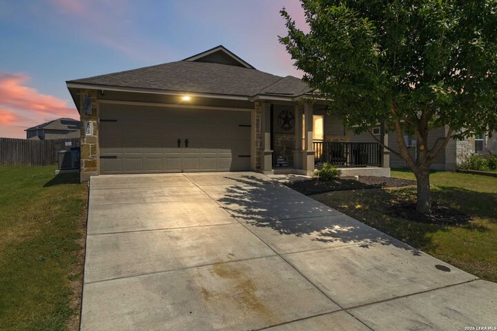 Property Photo:  875 Pumpkin Rdg  TX 78130 