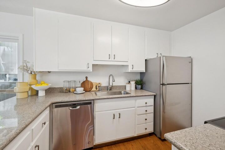Property Photo: 1101 Continentals Way 112 CA 94002