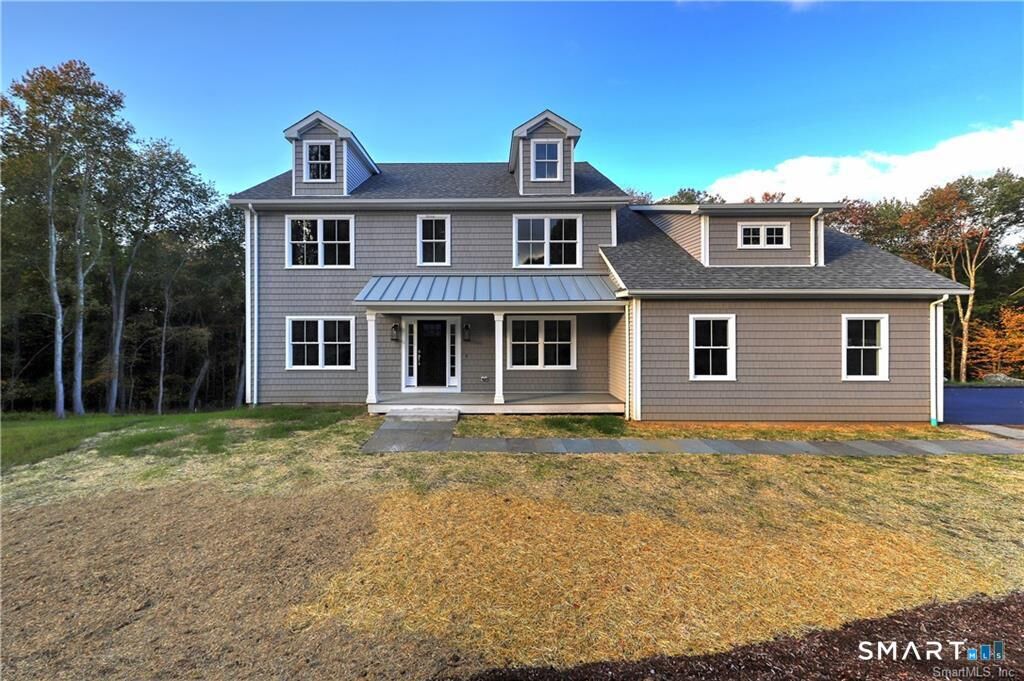 Property Photo:  1 Percheron Drive  CT 06468 