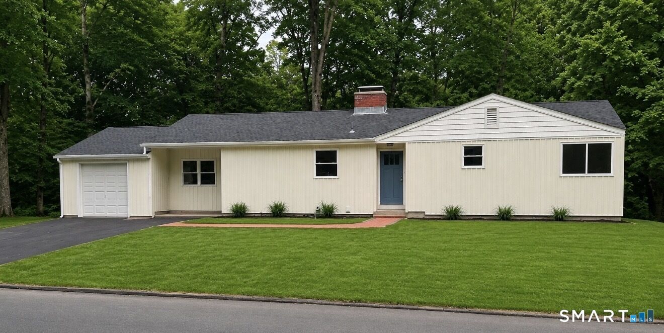 Property Photo:  106 Glenwood Road  CT 06413 