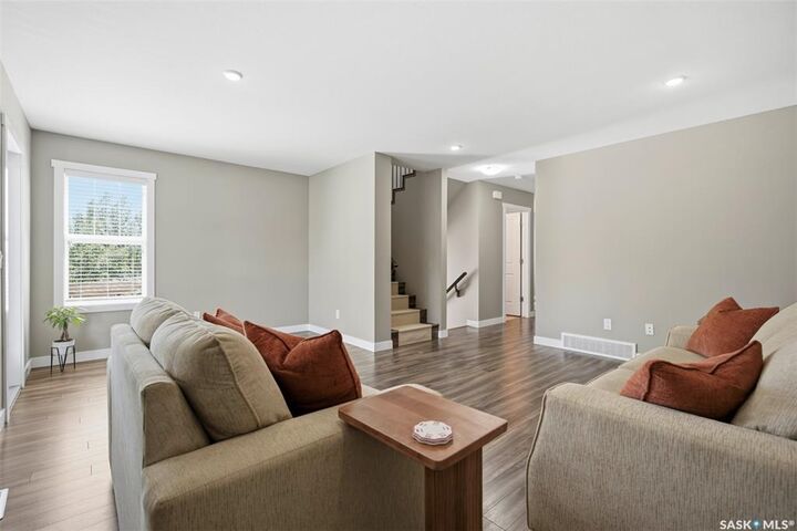 Property Photo:  1220 Pringle Way 231  SK S7T 1C9 