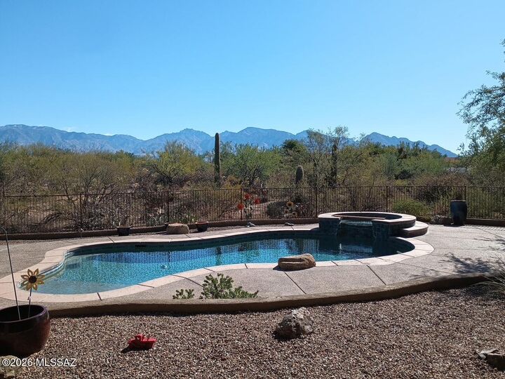 Property Photo:  12720 N Coyote Crossing Trail  AZ 85755 