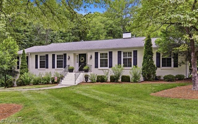 Property Photo: 370 Staffordshire Road NC 27104