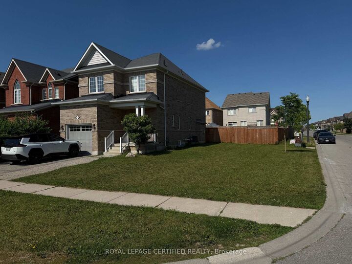 Property Photo:  683 Baldwin Crescent  ON N4T 0G7 