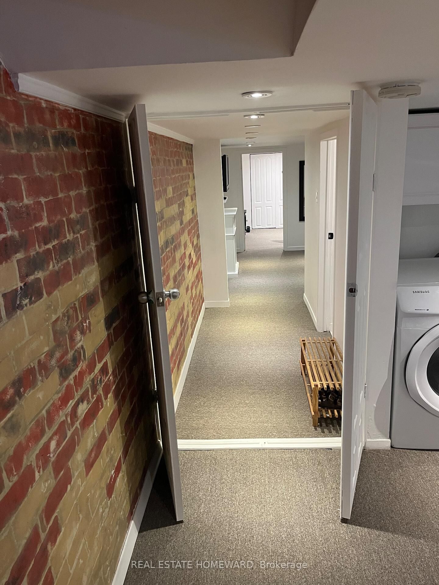 Property Photo:  63 Queensbury Avenue  ON M1N 2X8 