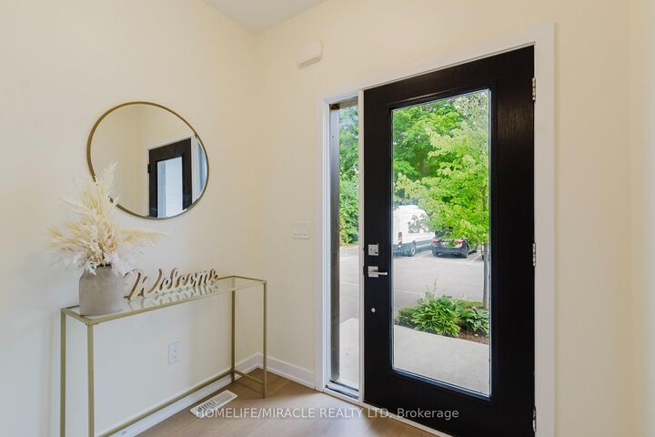 Property Photo: 110 Fergus Avenue Unit 17 ON N2A 2H2