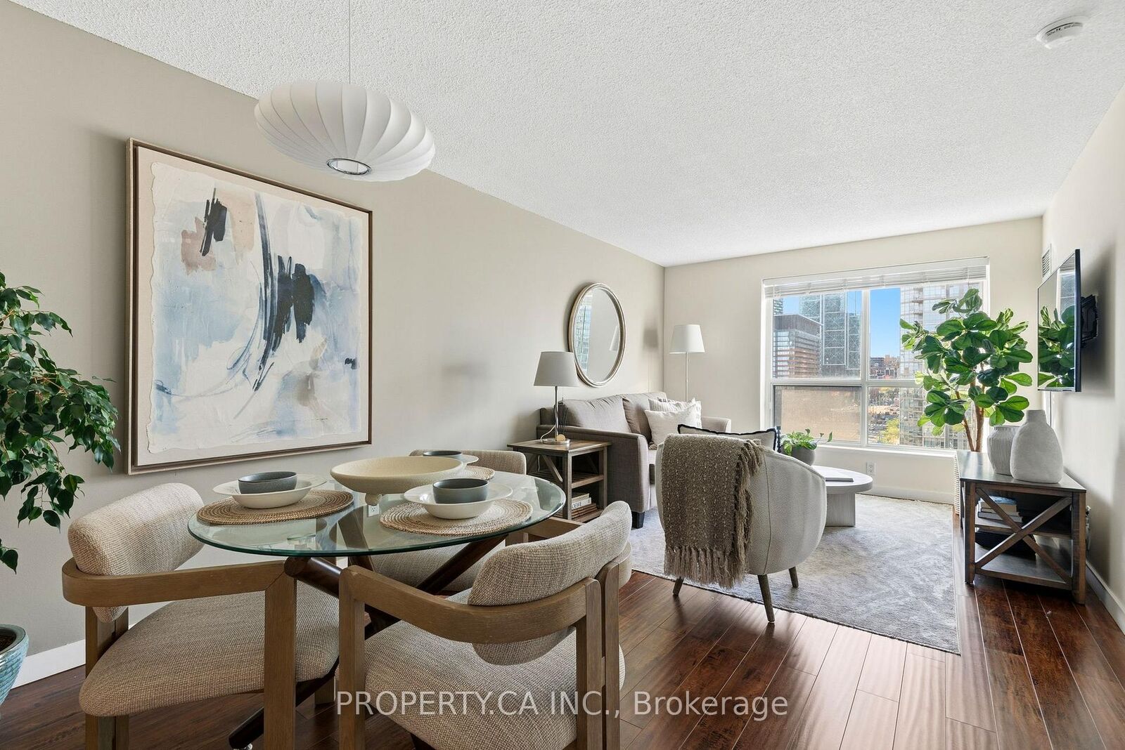 Property Photo: 410 Queens Quay W 1105 ON M5V 3T1