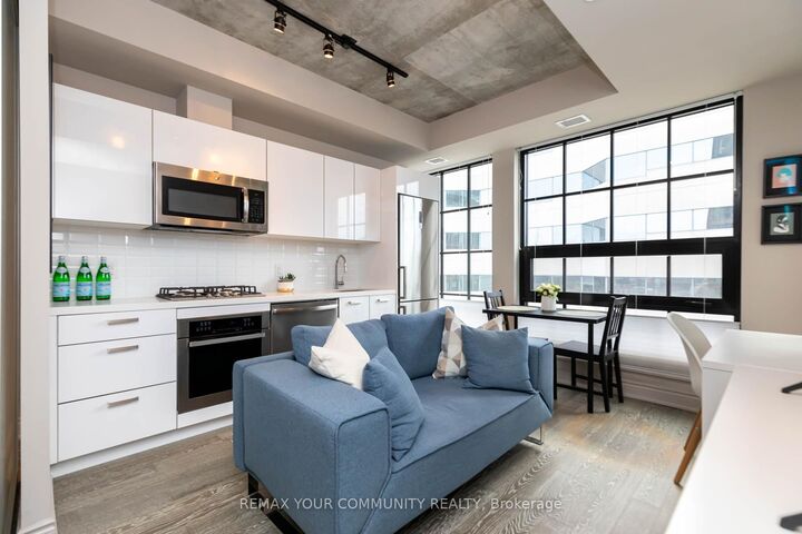 Property Photo:  608 Richmond Street W 803  ON M5V 0N9 