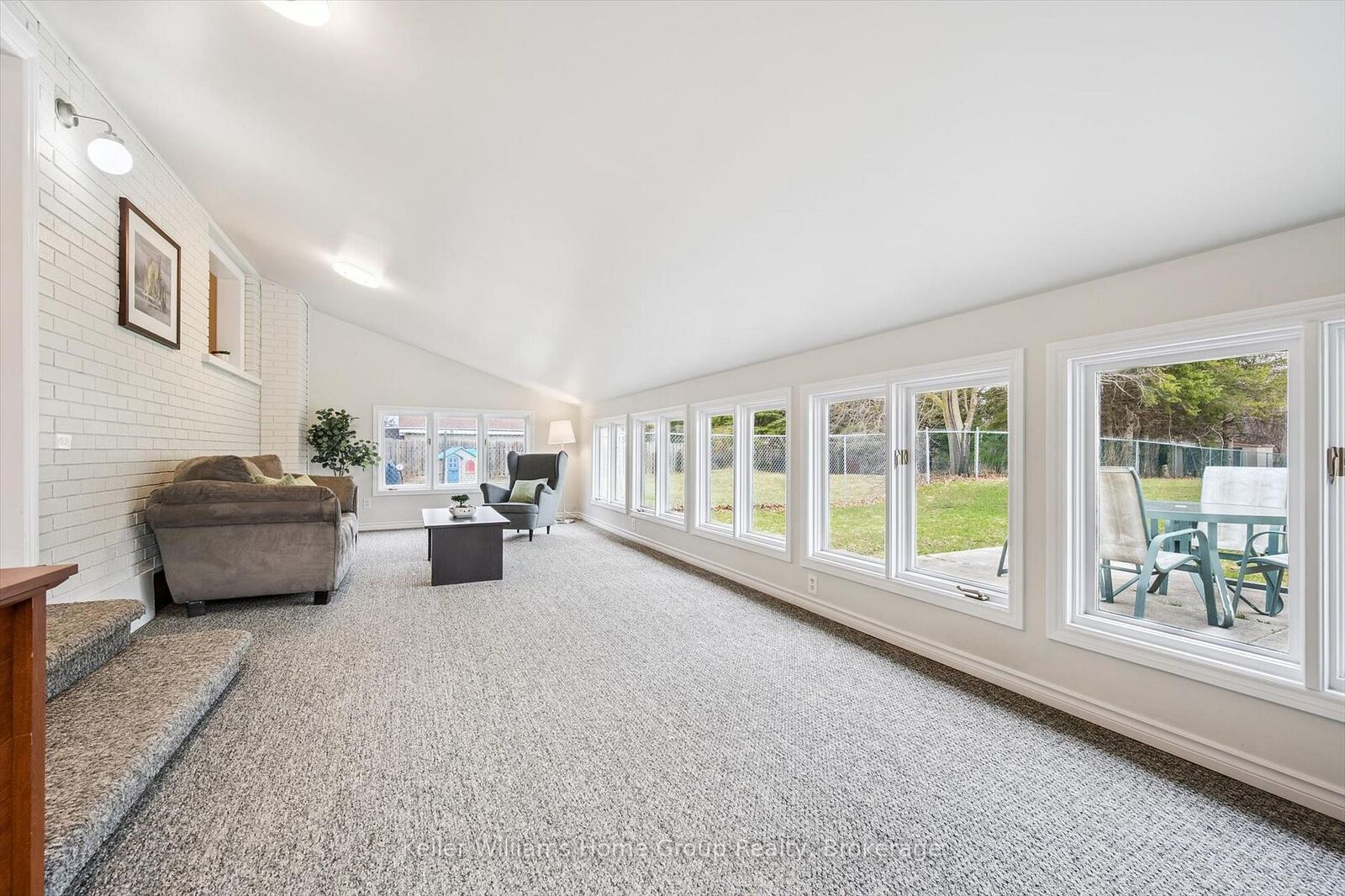 Property Photo: 23 Hastings Boulevard ON N1E 4G3