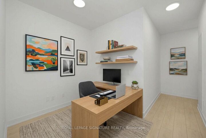 Property Photo: 15 Mercer Street 525 ON M5V 1H2