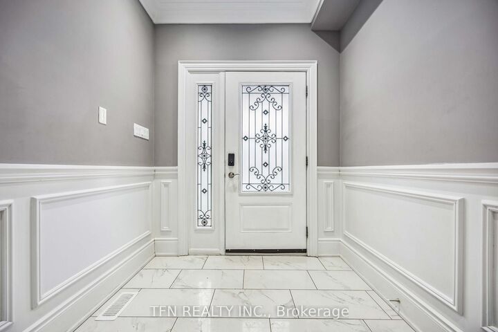 Property Photo:  282B Aylesworth Avenue  ON M1N 2K2 