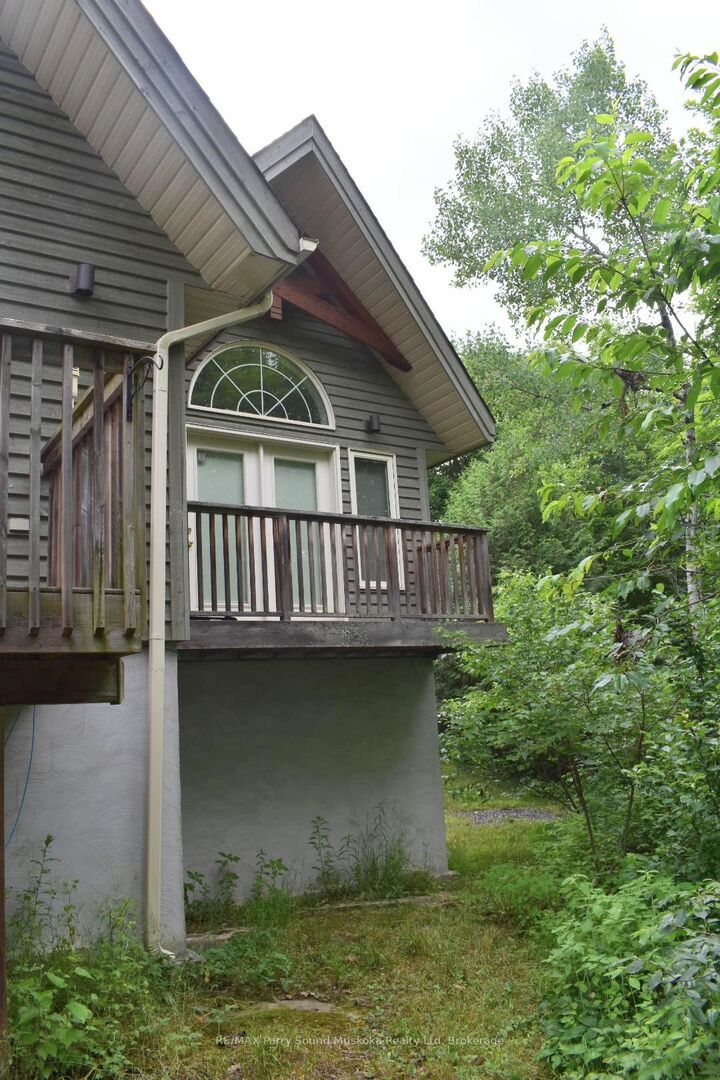 Property Photo: 9 Desmasdons Road ON P0G 1K0