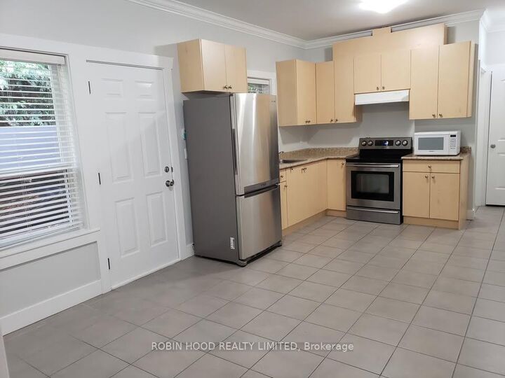 Property Photo: 154 20 Avenue Ground Unit BC V4A 2A4