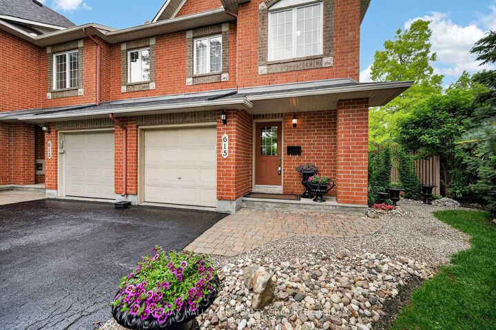 Property Photo:  615 Aquaview Drive  ON K4A 4W1 