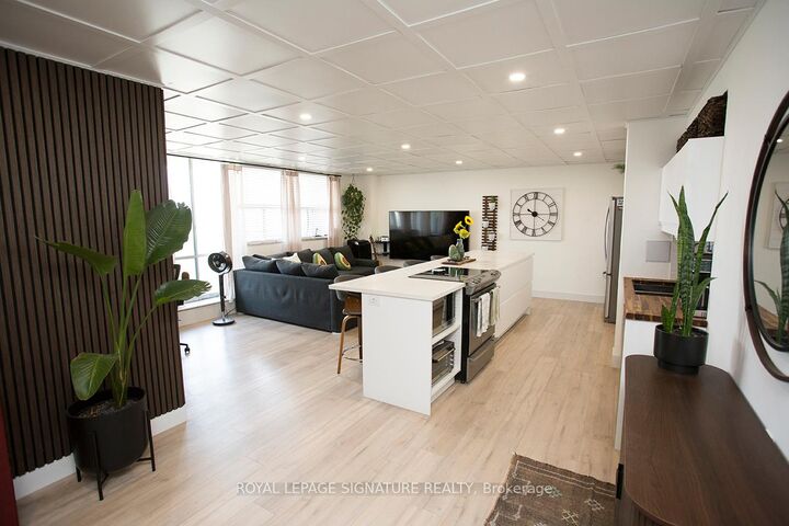 Property Photo: 2645 Kipling Avenue 1705 ON M9V 3S6