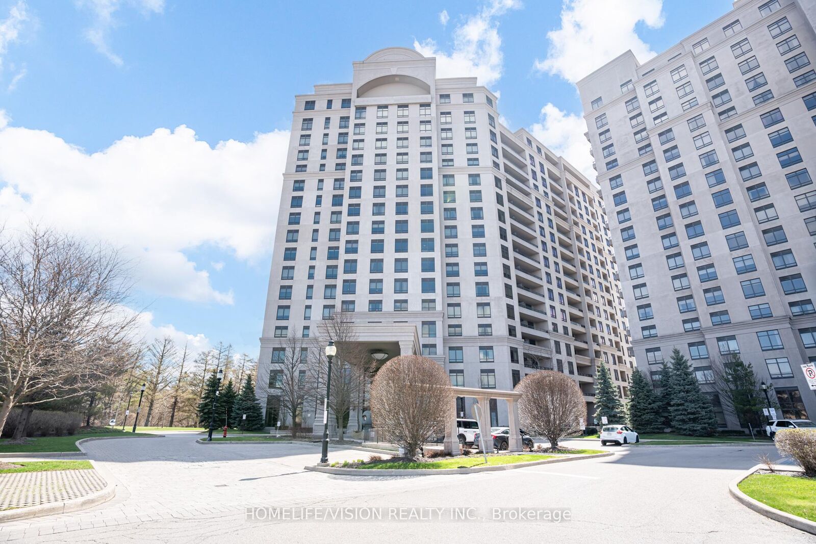 Property Photo:  9255 Jane Street 615  ON L6A 0J7 