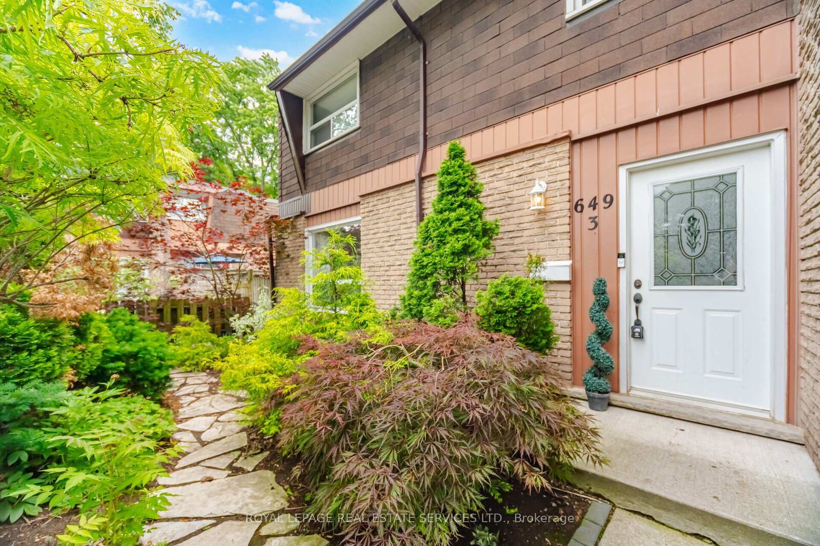 Property Photo: 649 Francis Road 3 ON L7T 3X6
