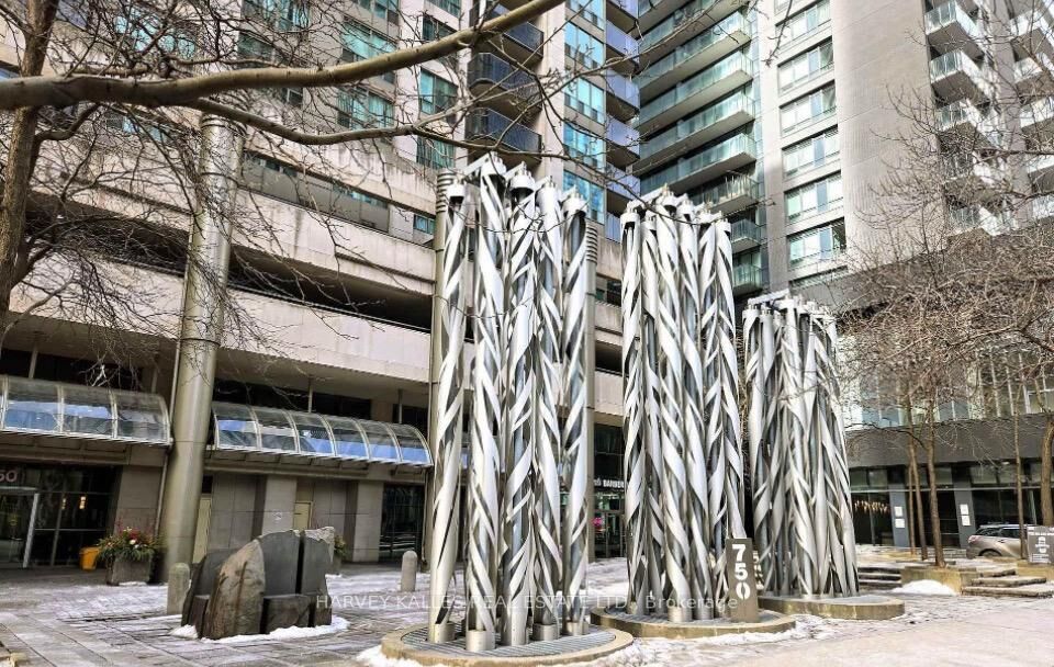 Property Photo:  750 Bay Street 3003  ON M5G 1N6 