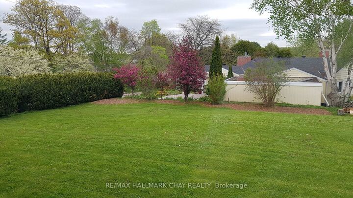 Property Photo:  420 Cornell Drive  ON L4R 4C7 