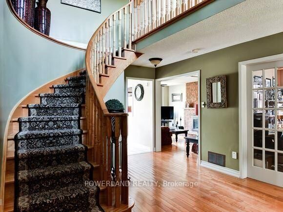Property Photo: 816 Hollander Road ON L3Y 8H4