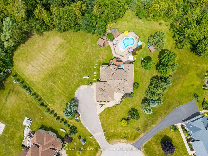 Property Photo: 50 Venton Court ON L1C 5E9