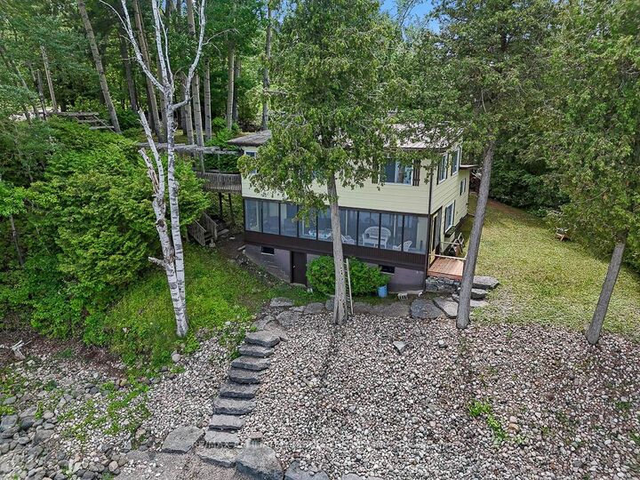 Property Photo: 2130 B River Road ON K0A 1G0