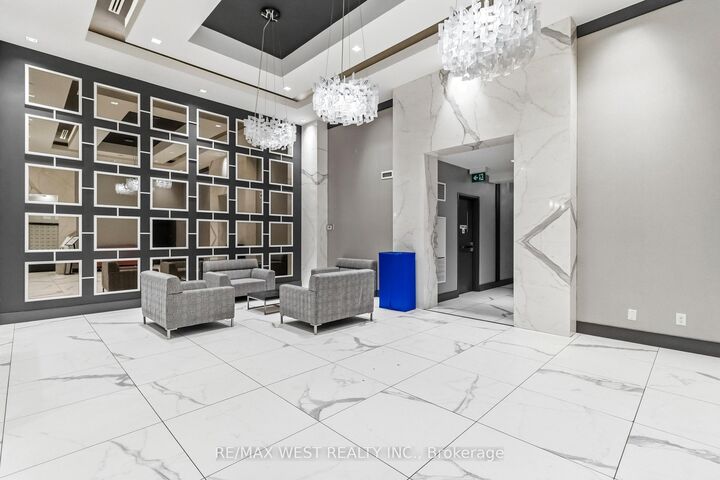 Property Photo:  3700 Highway 7 Road W 1404  ON L4L 0G8 