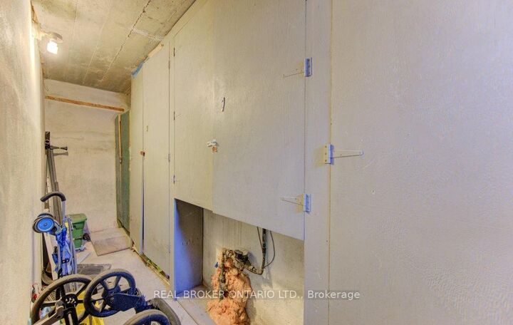 Property Photo: 109 Eton Drive ON N2B 1N1