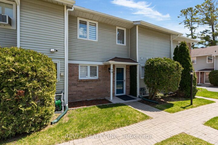 Property Photo:  39 28th Street S 13  ON L9Z 2E4 