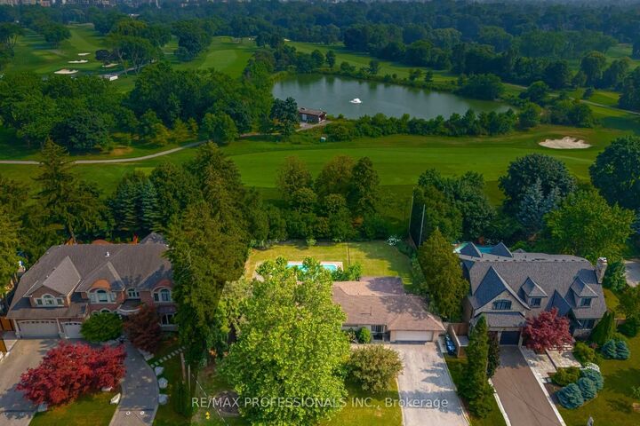 Property Photo:  55 Bywood Drive  ON M9A 1M1 