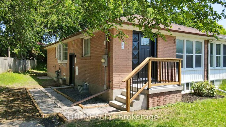 Property Photo: 43 Newbury Drive ON L3Y 4P9