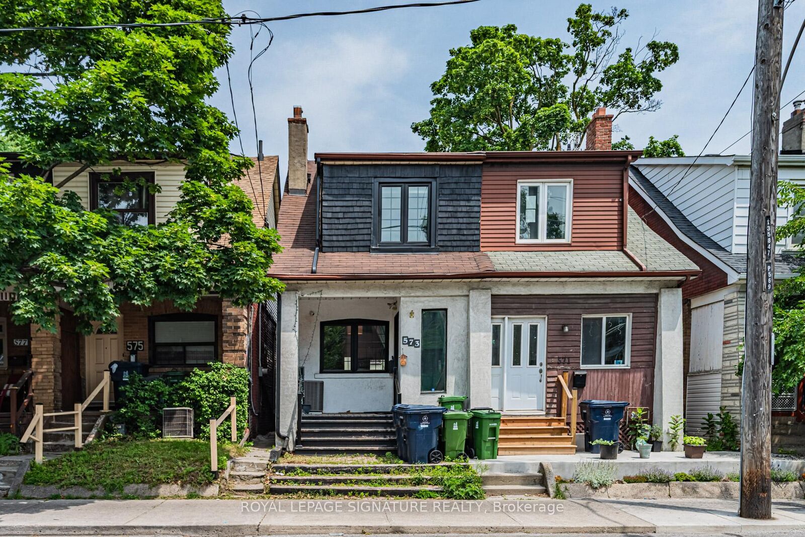 Property Photo:  573 Coxwell Avenue  ON M4C 3B5 