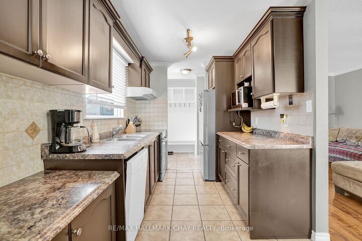 Property Photo: 16 Austen Lane ON L4N 4V1