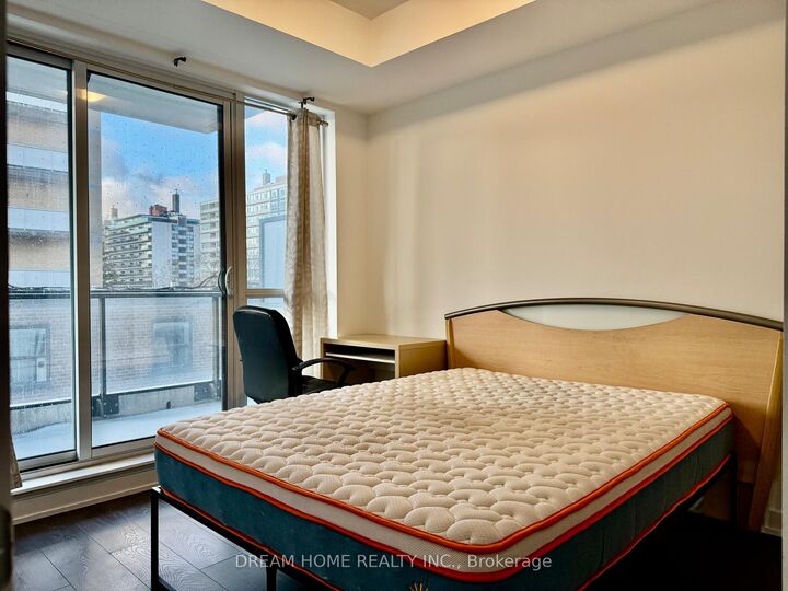 Property Photo:  609 Avenue Road 306  ON M4V 2K3 