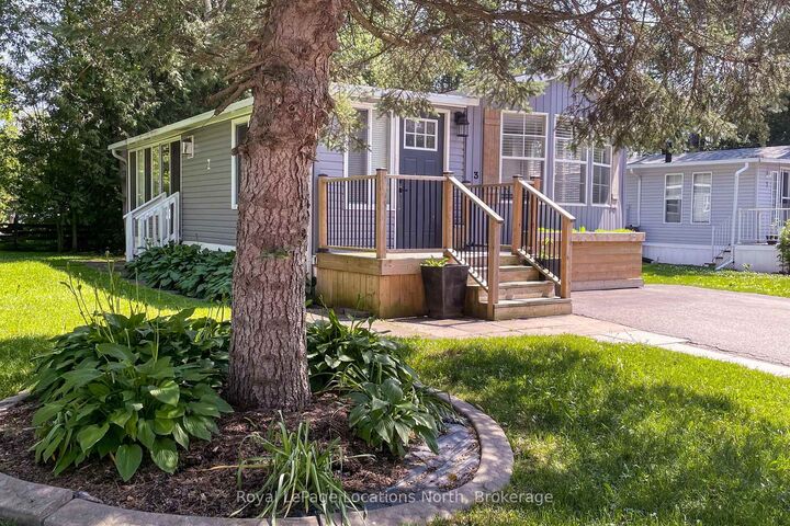 Property Photo: 3 Prince Rupert Avenue ON L0L 1P0