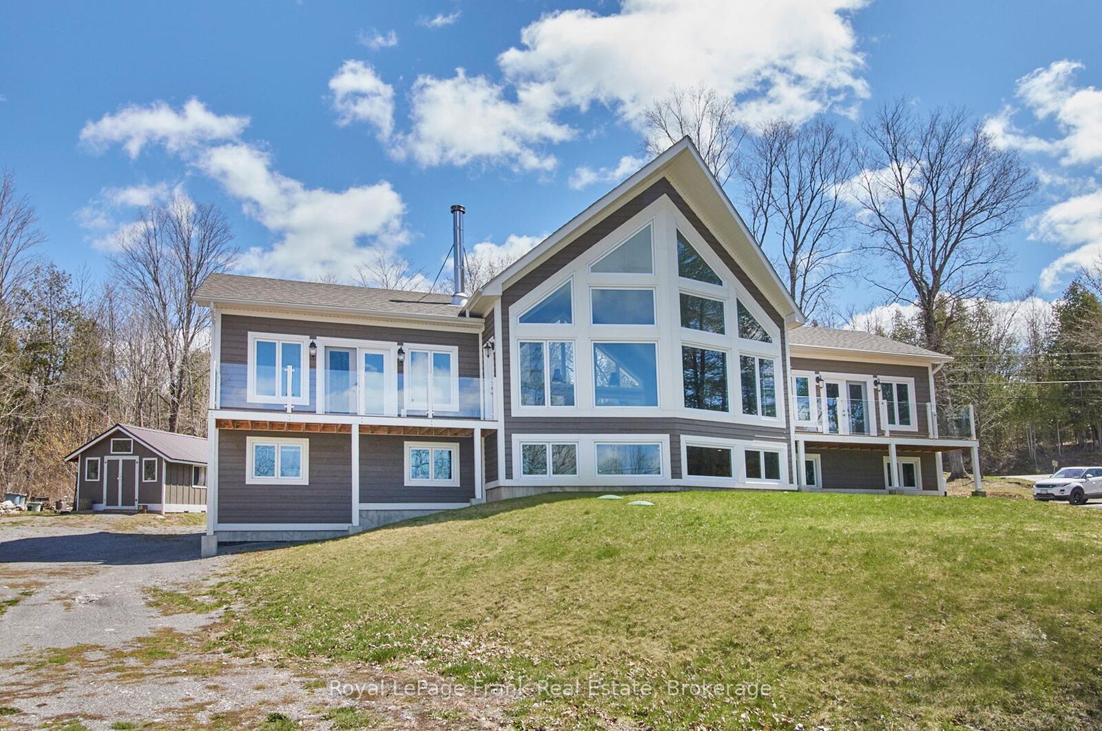 Property Photo: 2269 McCracken's Landing Road ON K0L 2H0