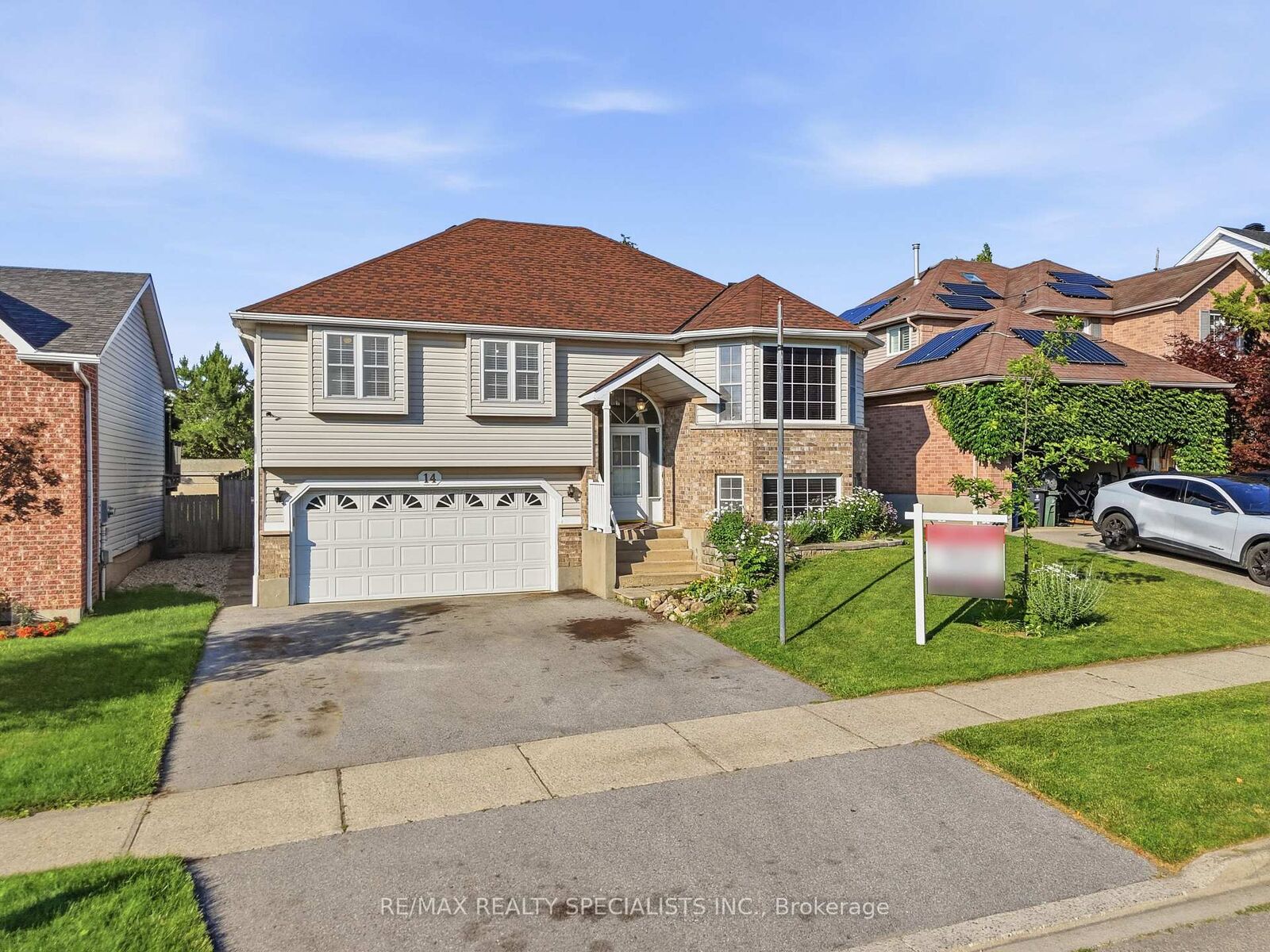 Property Photo: 14 Elson Drive ON N1G 4R6