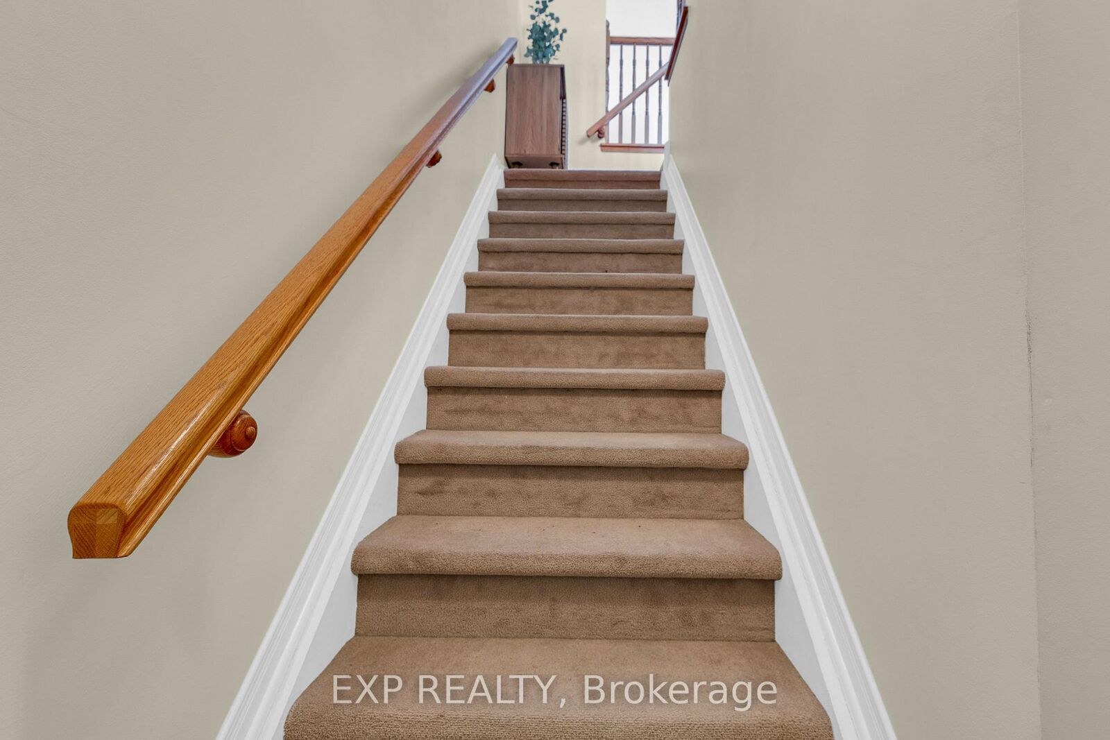 Property Photo: 555 Reardon Private ON K1V 2L1