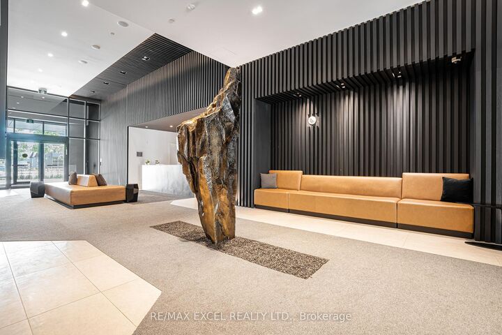 Property Photo: 8868 Yonge Street 1801 ON L4C 1Z8
