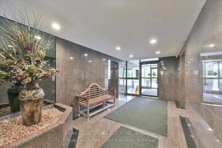 Property Photo: 10 Malta Avenue 907 ON L6Y 4G6