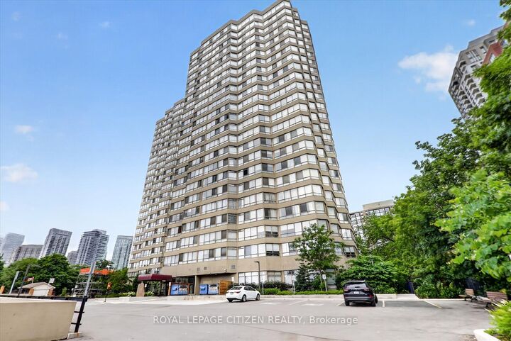 Property Photo:  3605 Kariya Drive 907  ON L5B 3J4 