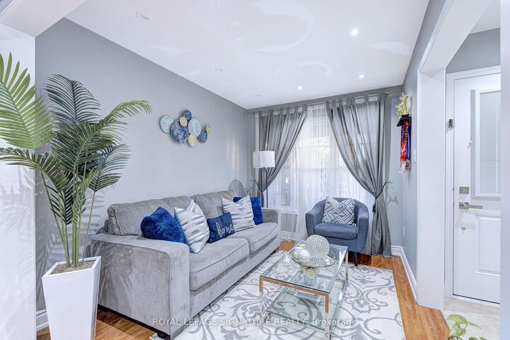 Property Photo: 670 Speyer Circle ON L9T 0Y6
