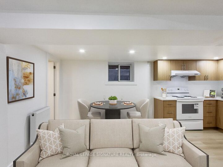 Property Photo:  896 Bathurst Street Bsmt  ON M5R 3G3 