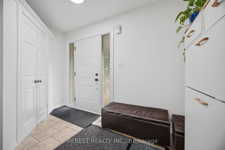 Property Photo: 3120 McCarron Crescent ON L5N 3H5