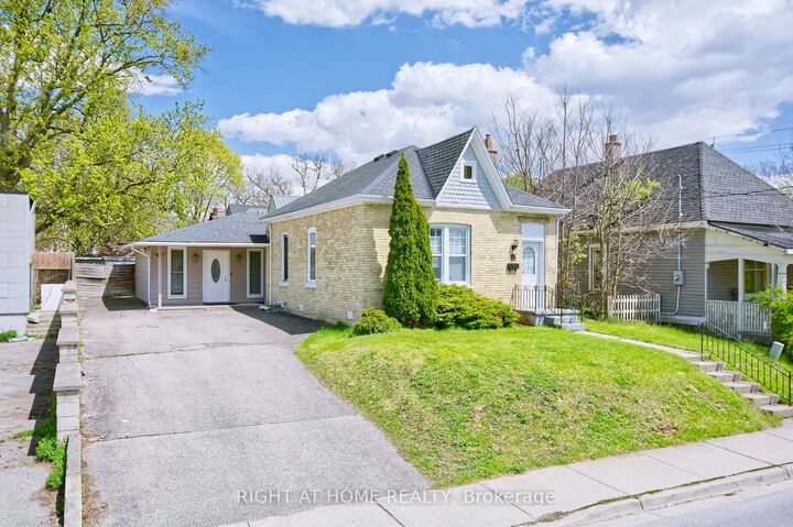 Property Photo: 10 Pegler Street ON N5Z 2B5