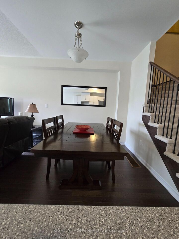Property Photo:  98 Senay Circle  ON L1E 0G9 