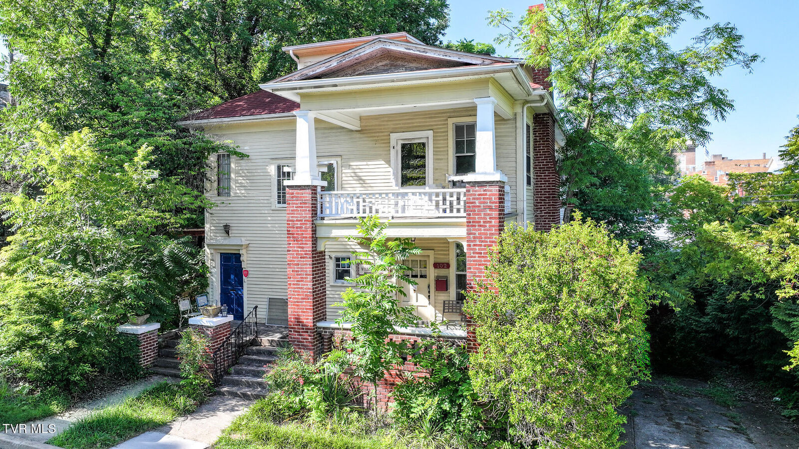 Property Photo:  102 West McKee Street  TN 37743 