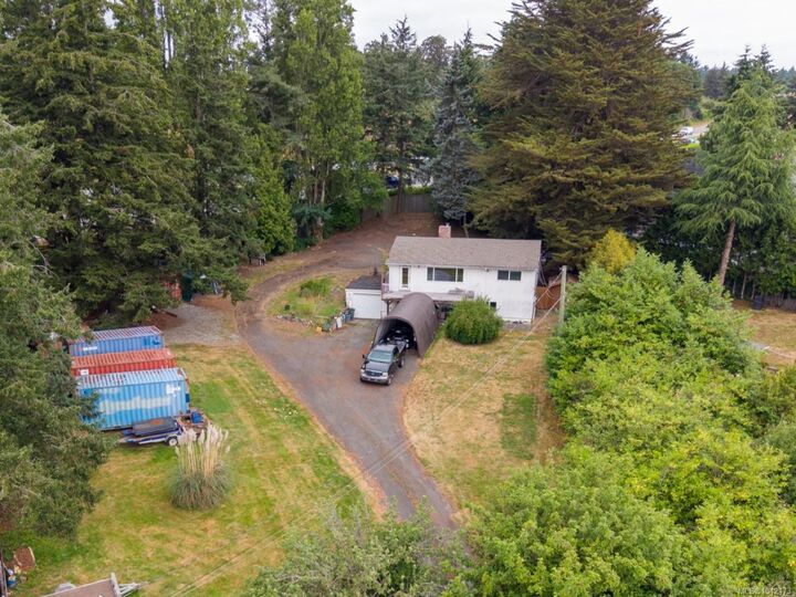 Property Photo: 4511 Pachena Pl BC V8X 2P1