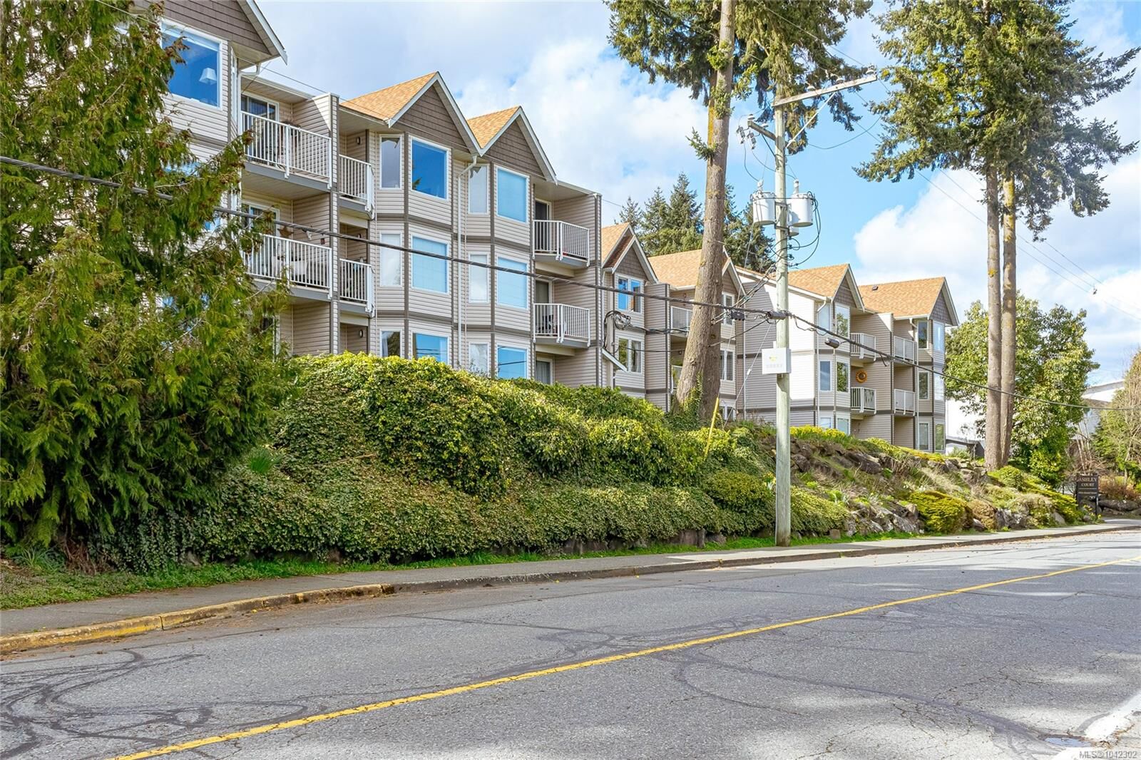 Property Photo: 9916 Daniel St #107 BC V0R 1K1