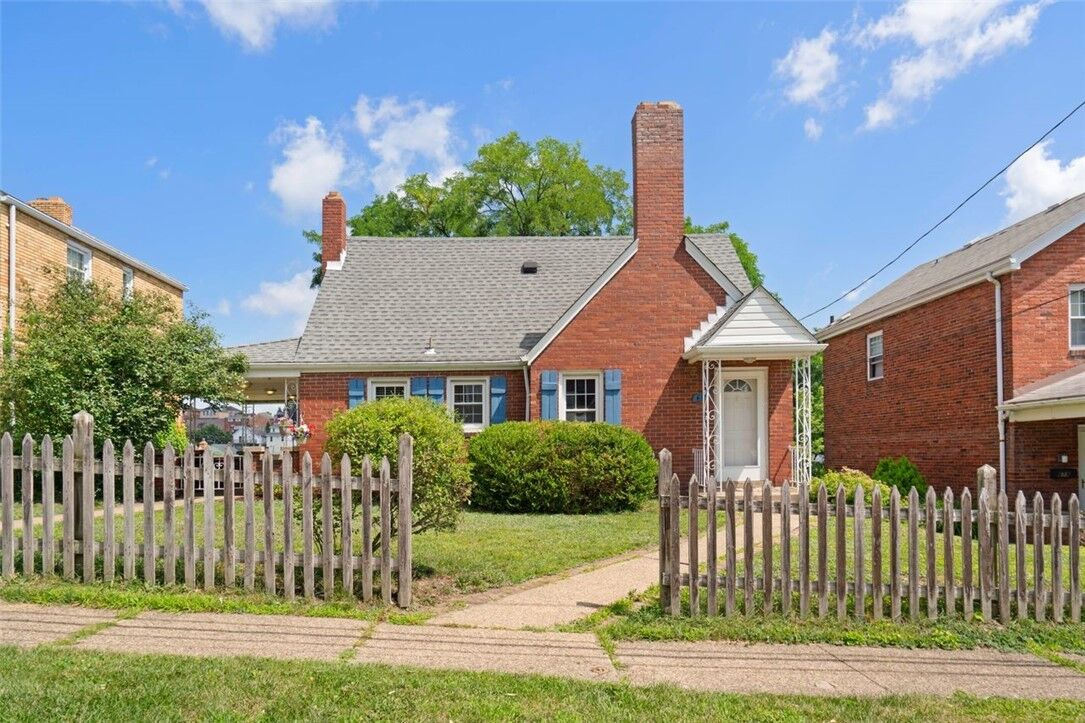 Property Photo: 617 Lamarido St PA 15226